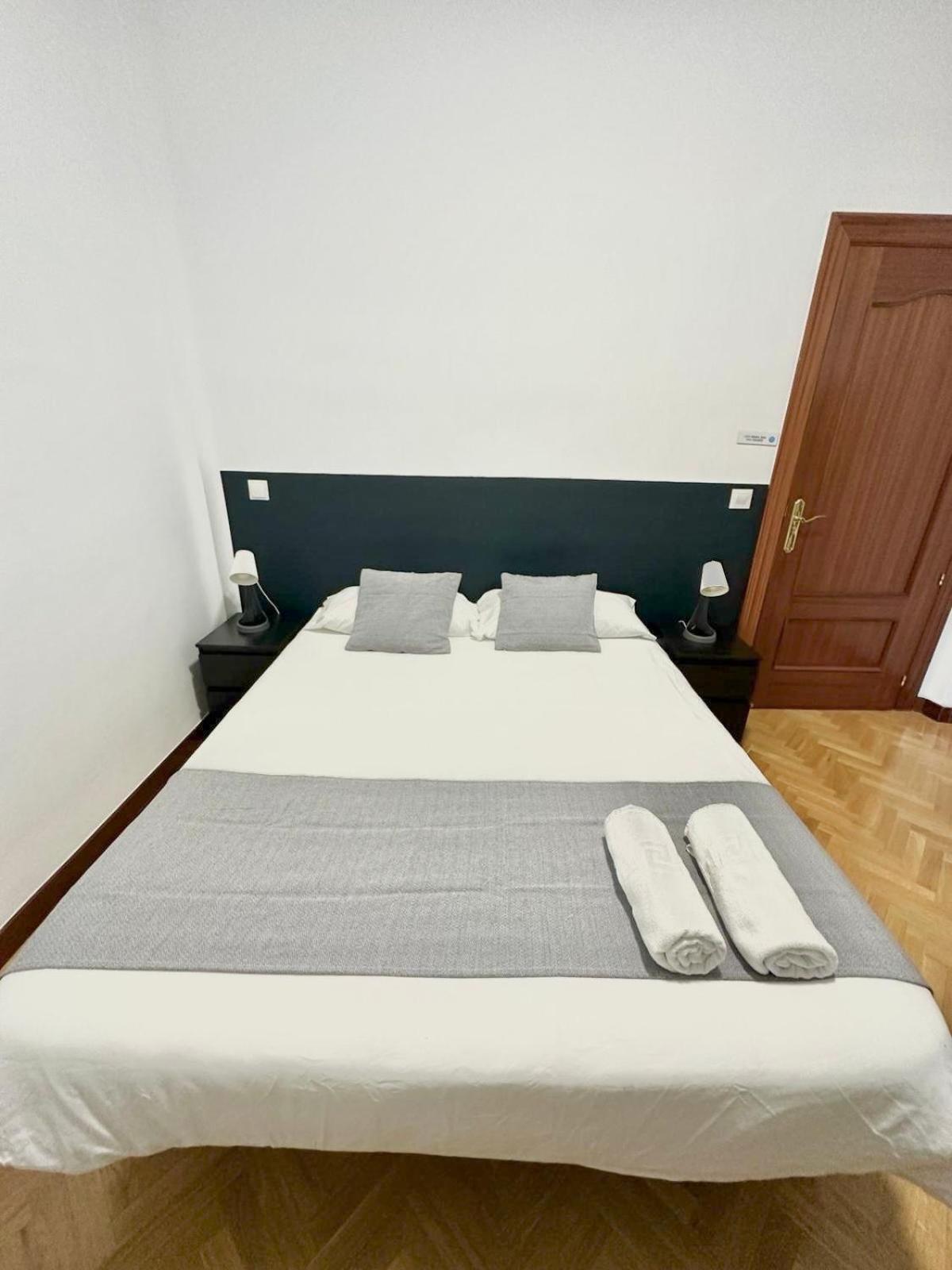 Ibiza Habitaciones Мадрид Екстер'єр фото