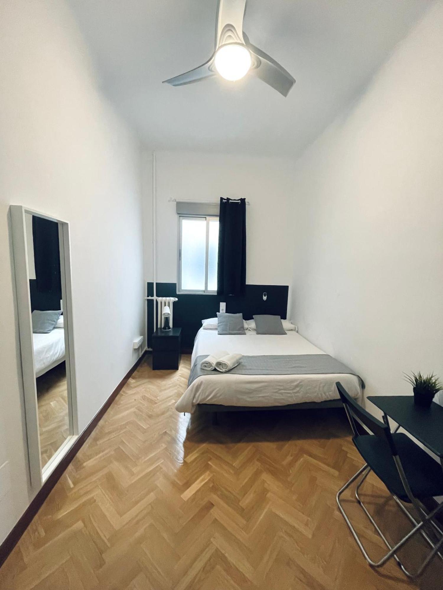 Ibiza Habitaciones Мадрид Екстер'єр фото