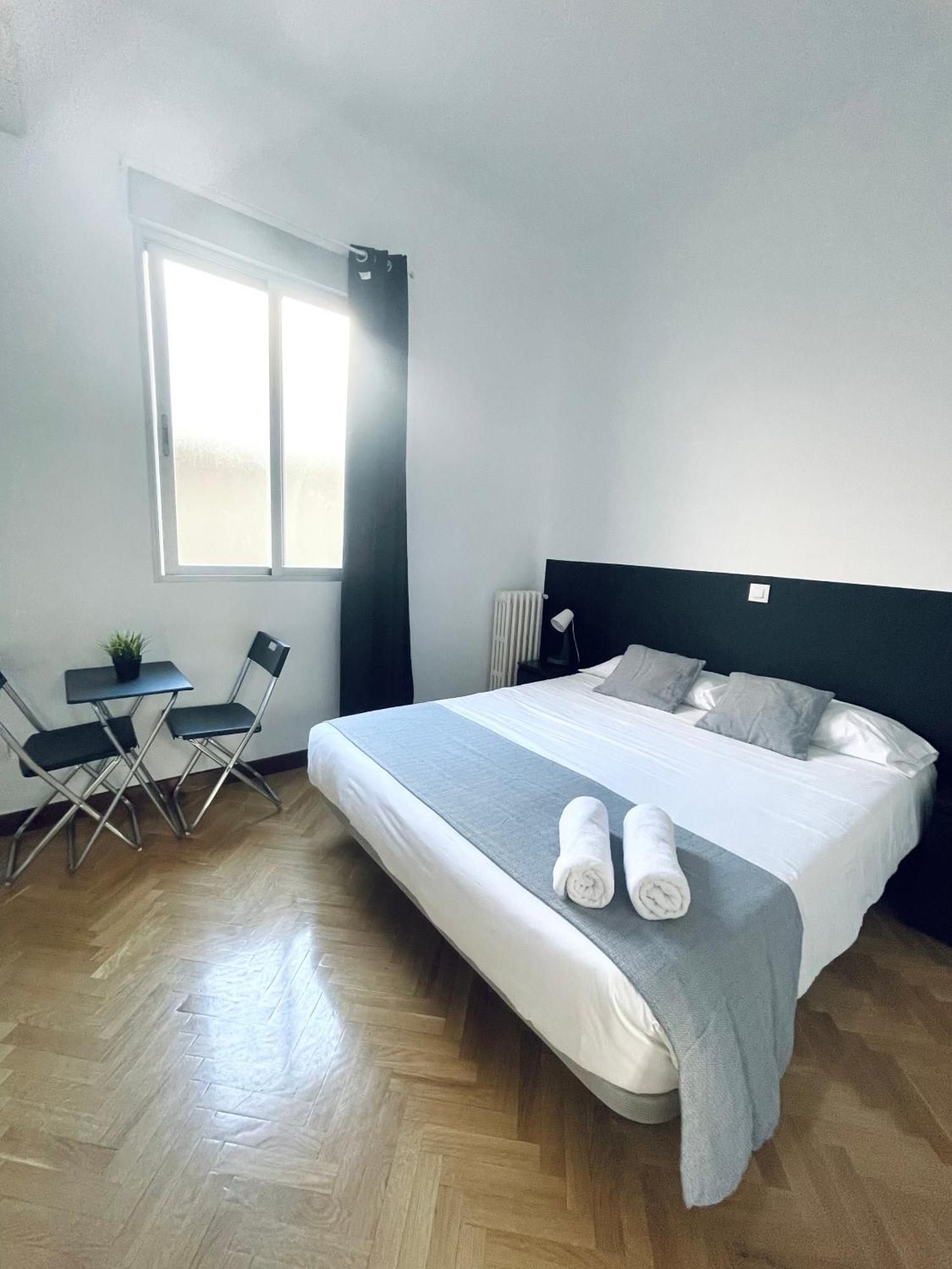 Ibiza Habitaciones Мадрид Екстер'єр фото