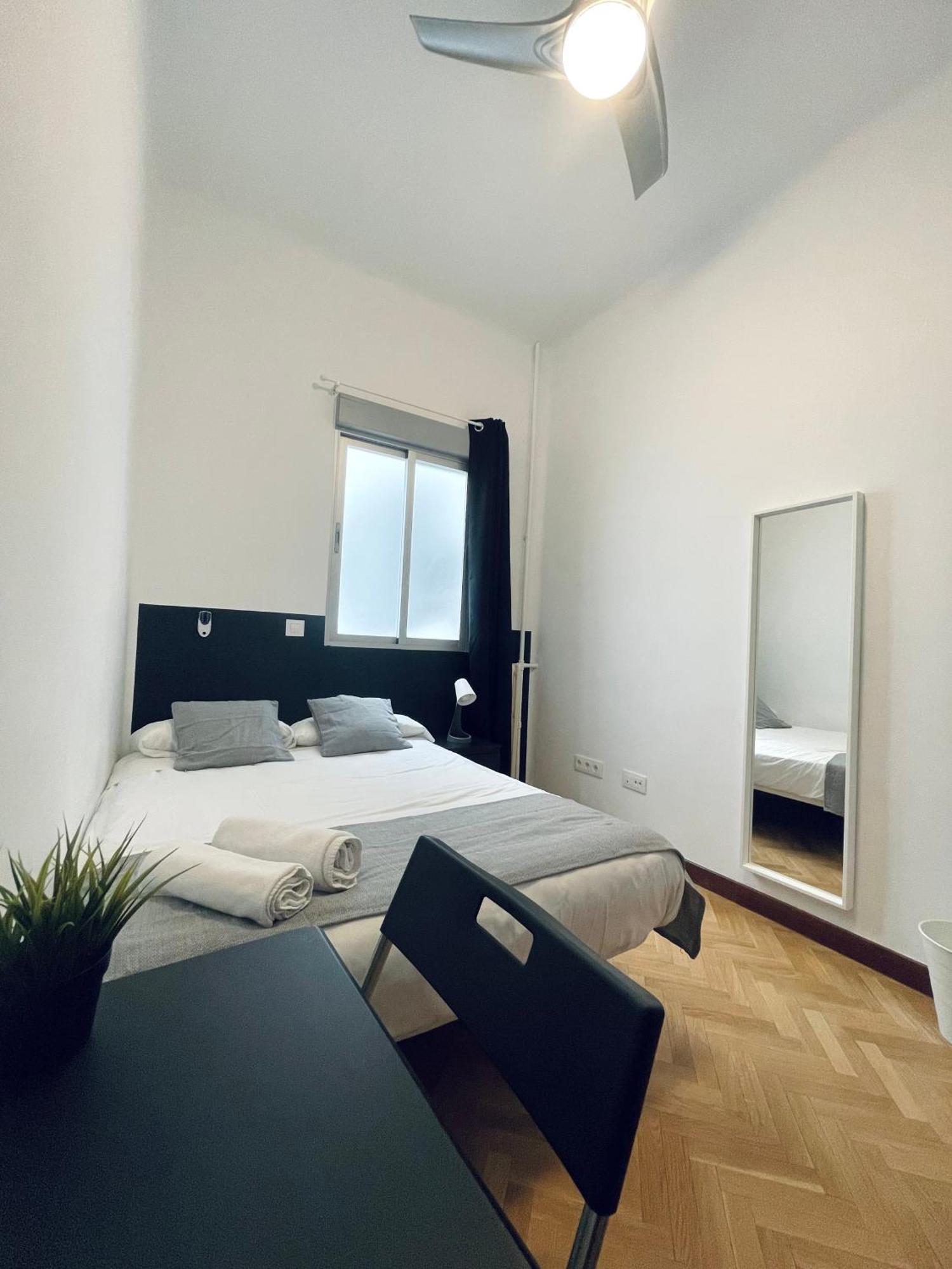 Ibiza Habitaciones Мадрид Екстер'єр фото