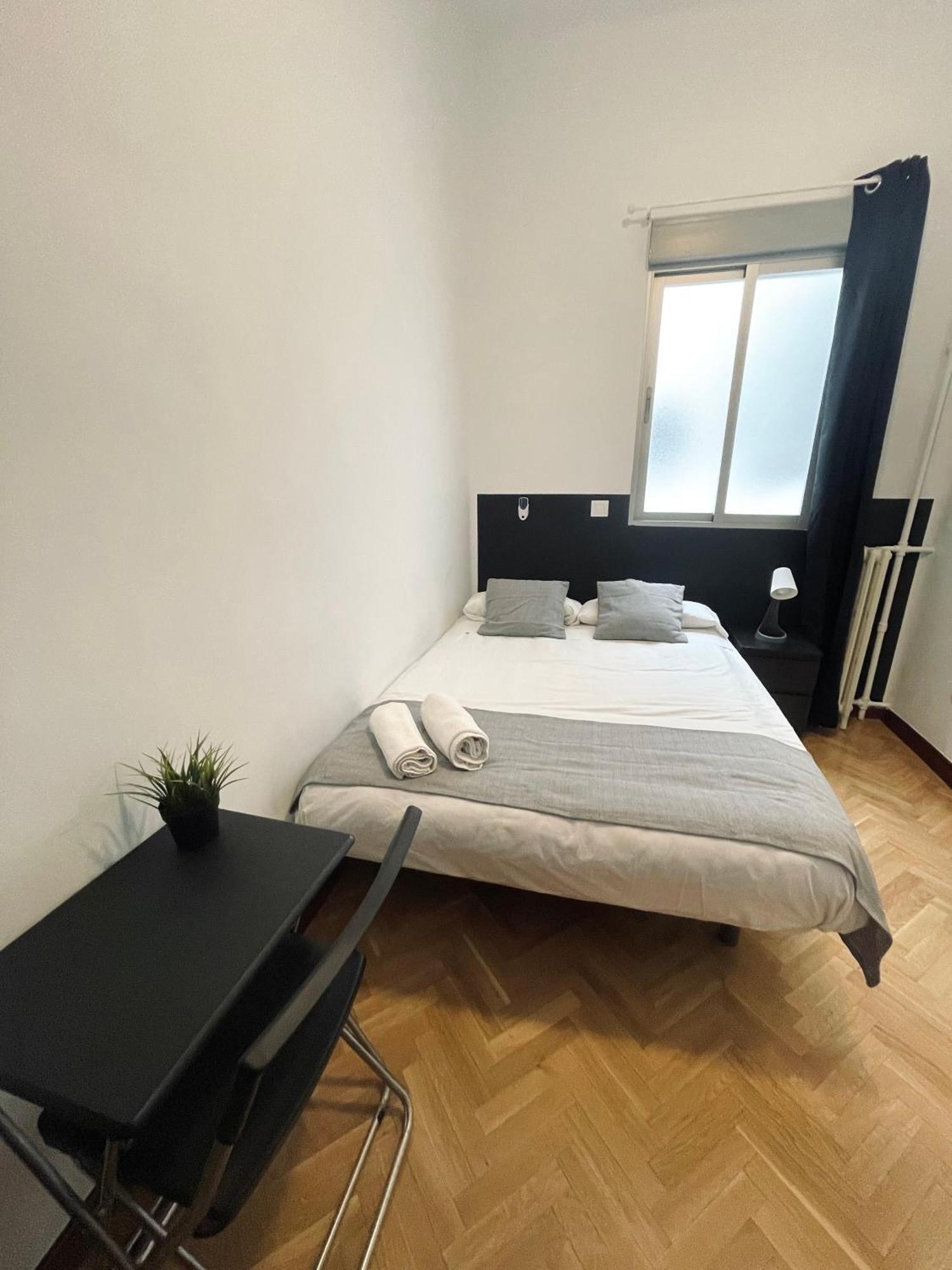 Ibiza Habitaciones Мадрид Екстер'єр фото