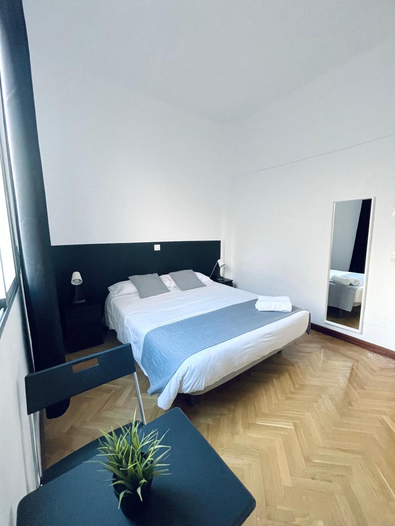 Ibiza Habitaciones Мадрид Екстер'єр фото
